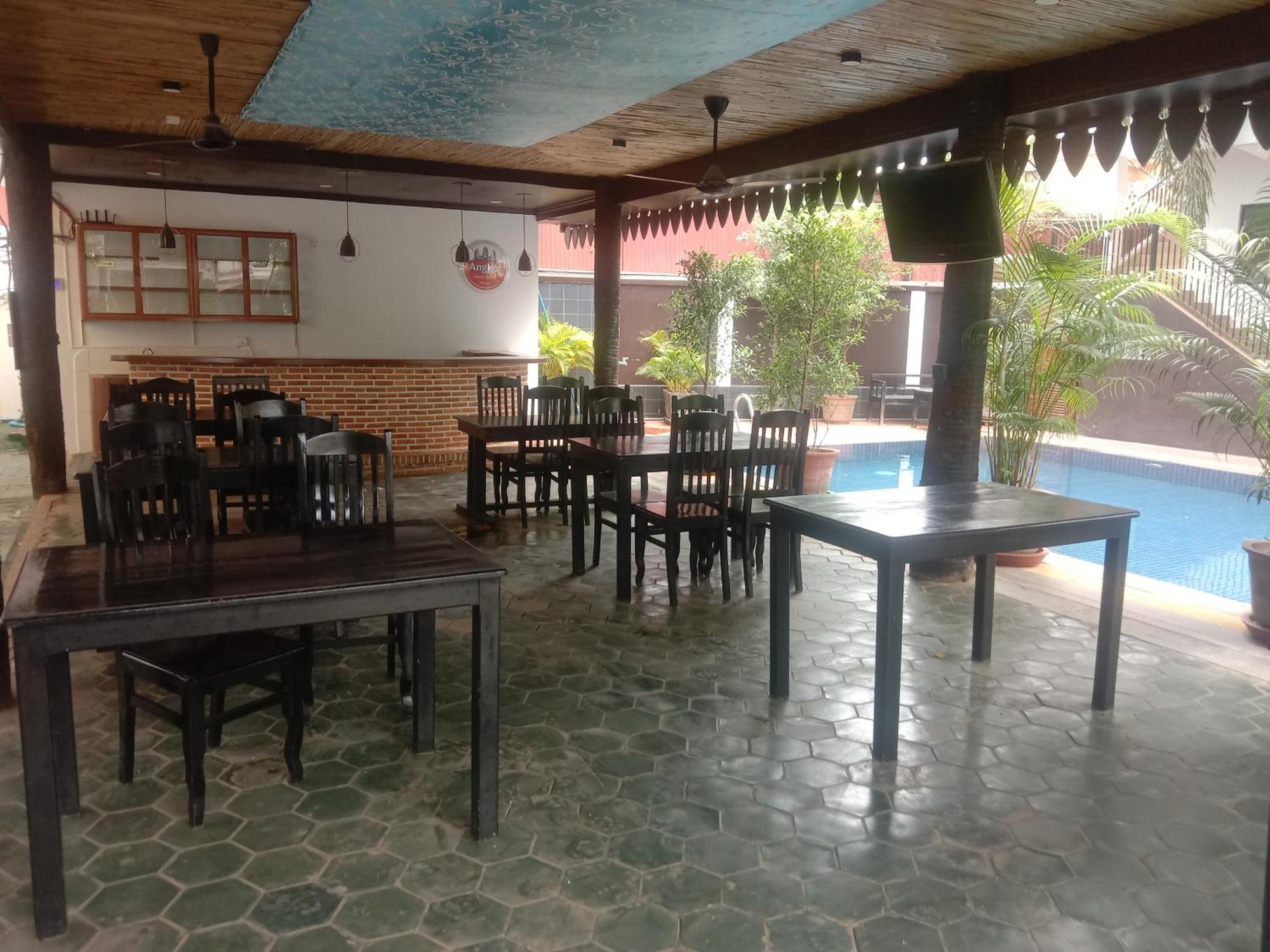 White Monkey Hotel