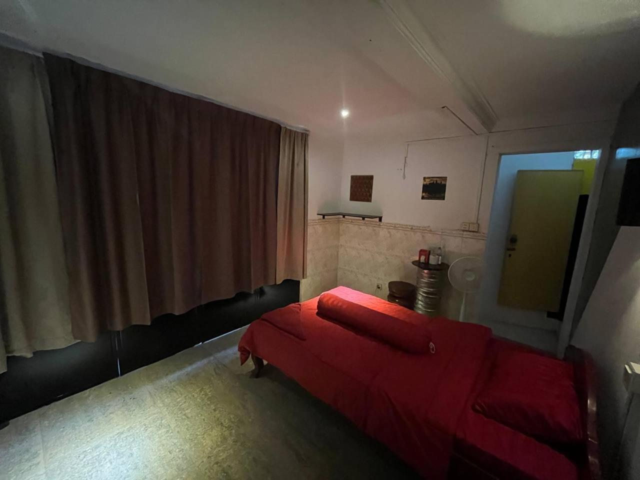 Hotel White Monkey 2*