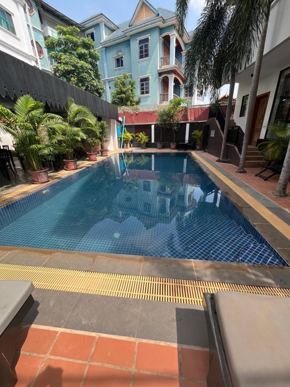 White Monkey Hotel Ciudad de Siem Riep